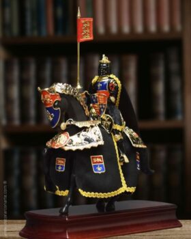 Figur Der Schwarze Prinz zu Pferd. H35cm