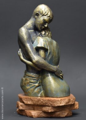 escultura abrazo