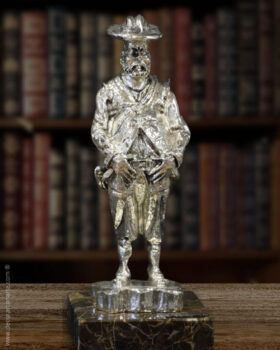 Sancho Panza silver plated. 11 x 11 x 28 cm