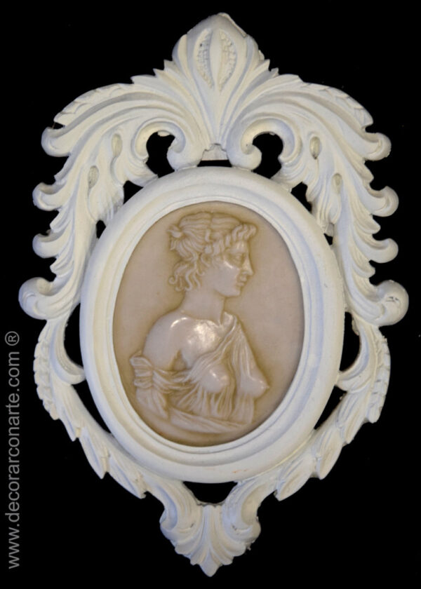 Relief Varinia. White frame. 24x16cm