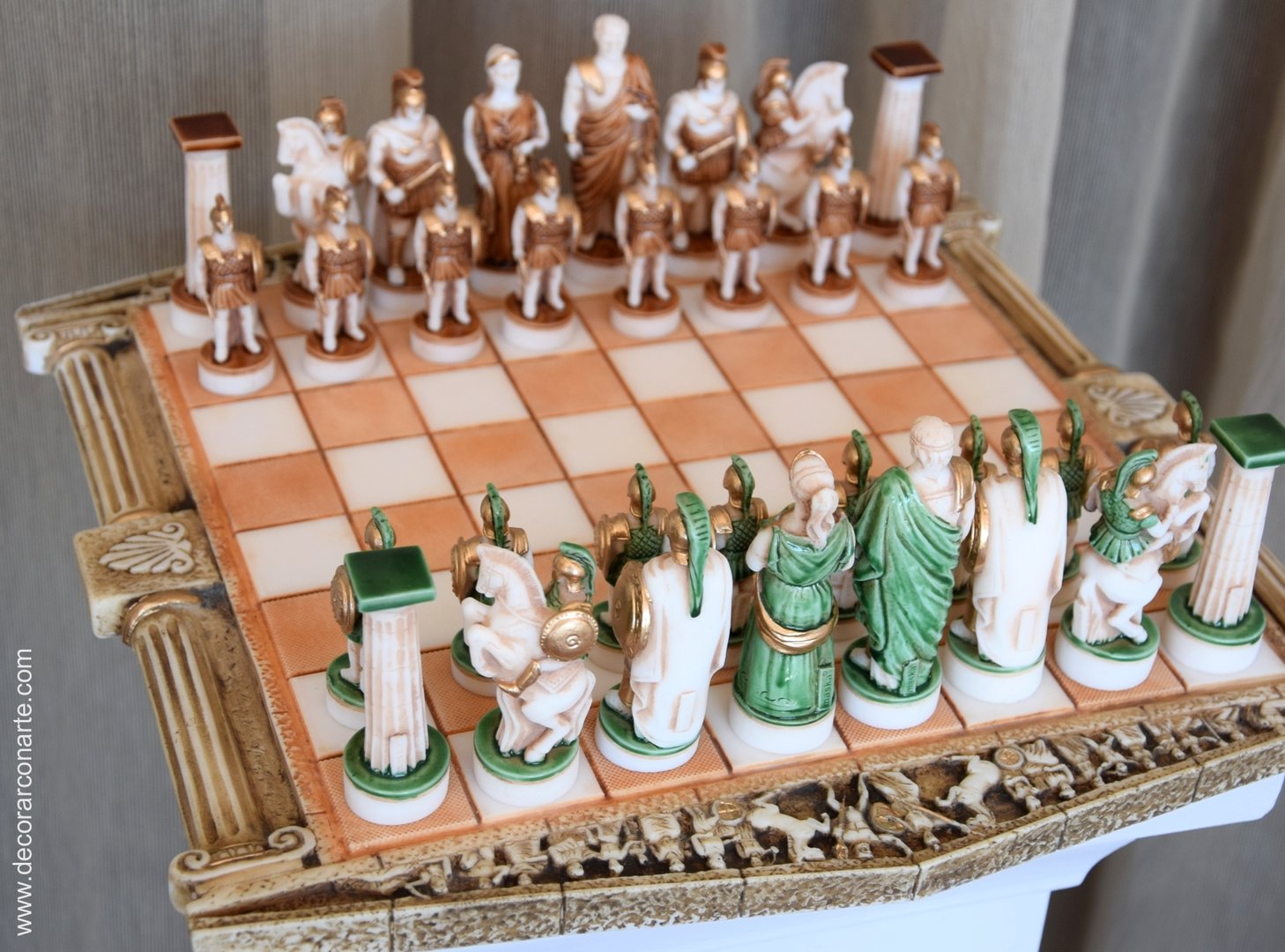 Grosses Schachspiel Römer Figuren und Etui Holz Messing edel Schach  Antik-Stil