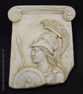 Altorrelieve de la Diosa Atenea. 43 x 35 x 8 cm.