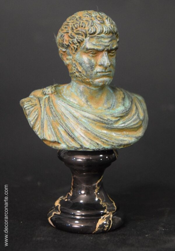 Bust in bronze. Emperor Caracalla. H: 16 cm