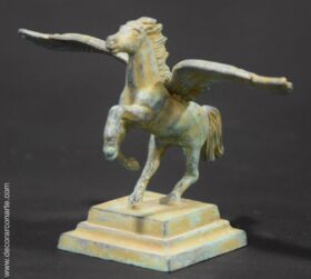 Figura de pegaso en bronce. Altura: 9 cm