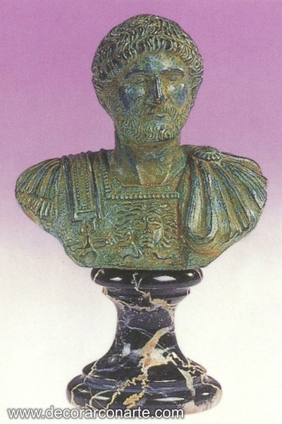 Bust in bronze of the emperor Hadrian. H: 16 cm