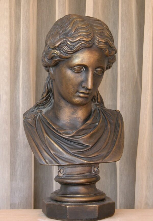 dama romana patinada Roman lady bust patinated