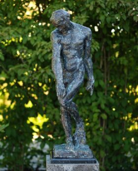 Figura de Bronce. Adán de Rodin. 88 x 31 x 27 cm.