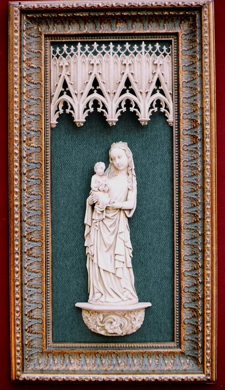 Virgin of Costilla. Gothic. (71x38 cm.)