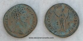 Moneda romana de Marco Aurelio. 10. Ø: 35mm