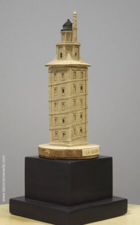 Torre de Hércules de La Coruña. 28 x 12 x 12 cm.