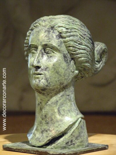 Azaila female Head. Teruel. bronze 11x16x20cm