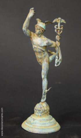 Figura de Hermes en Bronce. 15 H cm