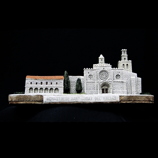 Monastery of S. Cugat del Vallés. Barcelona. 21 x 15 x 10 cm.