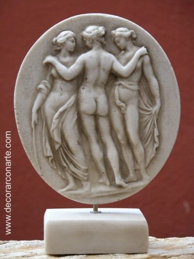 Relief three Graces.  20, 5 x 14 cm.