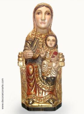 Virgen románica. Tallada en madera. Altura: 42cm