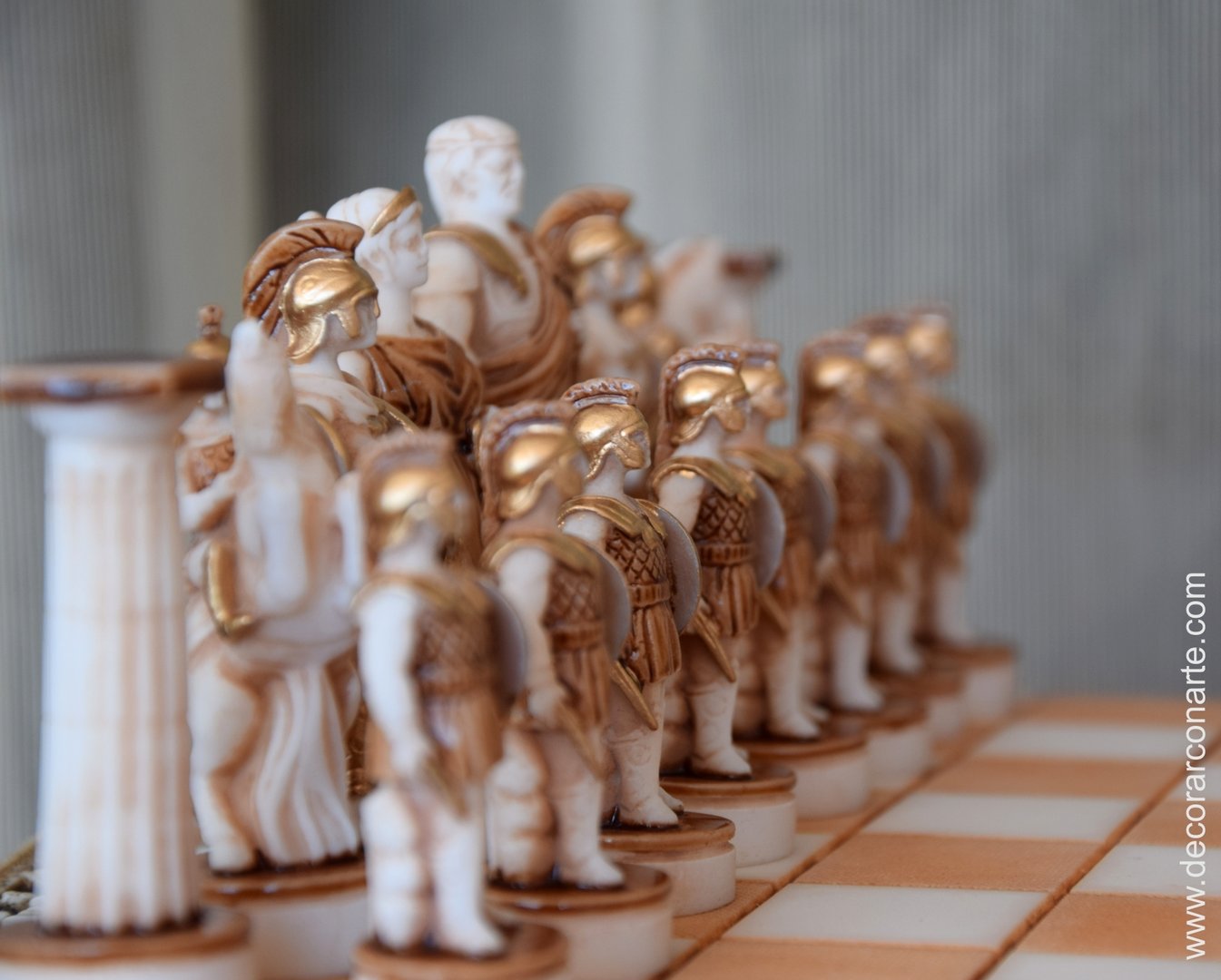 Grosses Schachspiel Römer Figuren und Etui Holz Messing edel