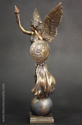 Figura del Ángel de la Paz. 33cm