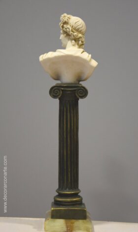 Figura de Apolo en columna. Altura: 35cm