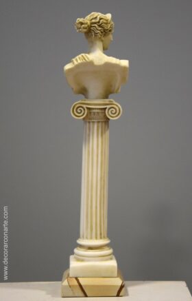 figura decorativa columna busto Artemisa