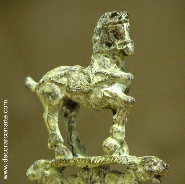 Briglia di bronzo. Cavallo. 7 x 2 x 11 cm