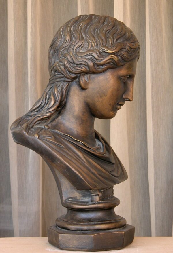 dama romana patinada Roman lady bust patinated