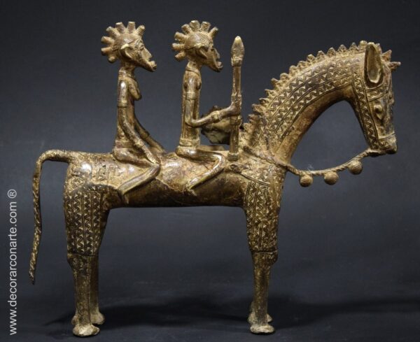 Cheval avec des guerriers. Bronze 33x29x6cm