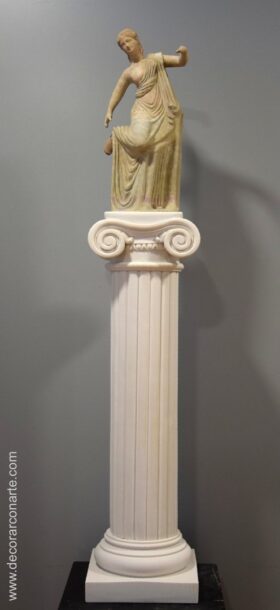 Columna jónica. Altura: 80cm