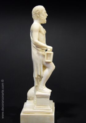 Escultura de Diógenes. Alt: 25 cm