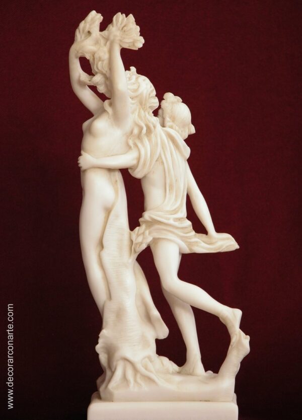 Figur von Apollo und Daphne. 28cm