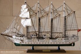 maqueta barco juan sebastian elcano