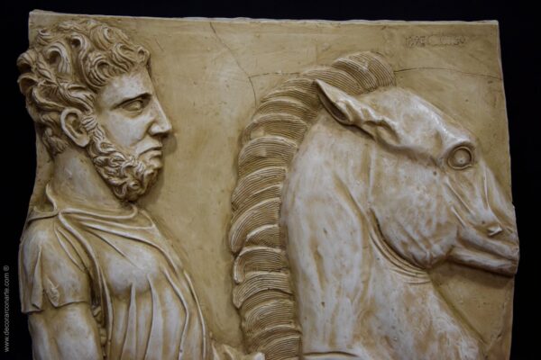 relieve marco aurelio