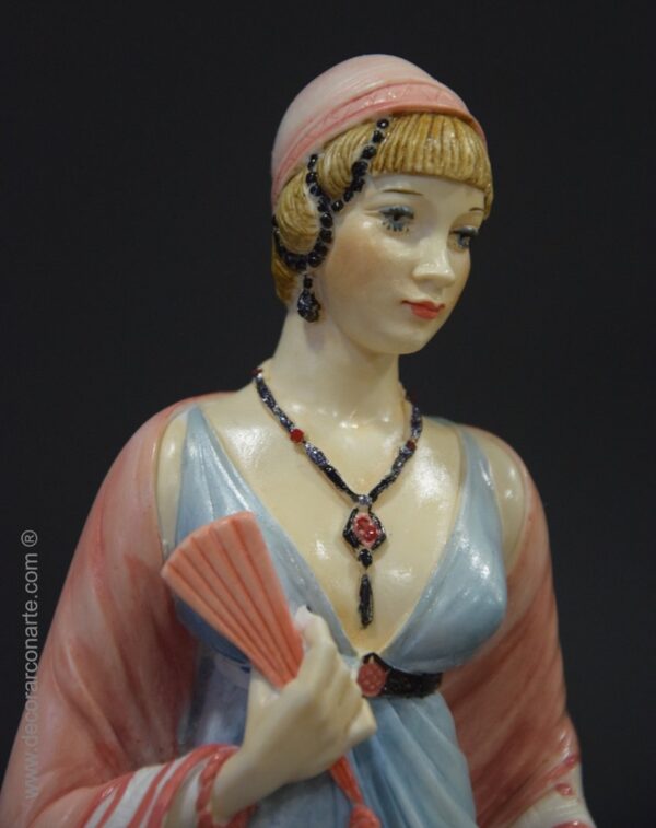 figura decorativa mujer belle epoque