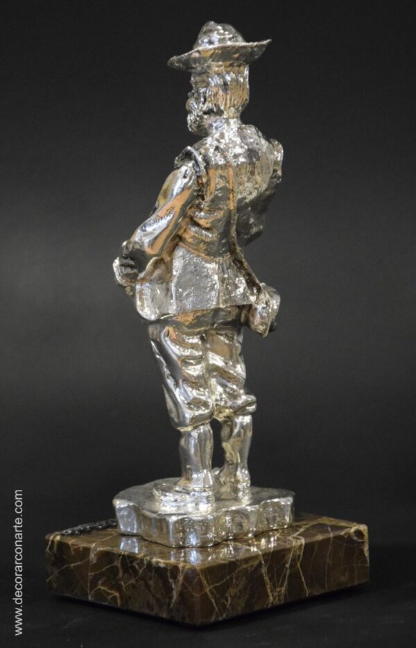 Sancho Panza silver plated. 11 x 11 x 28 cm