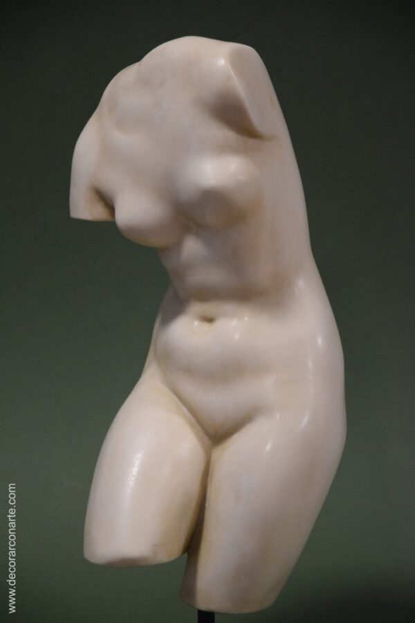 figura decorativa torso Venus