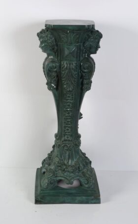 Peana, Columna verde en estípite. 26x26x71cm