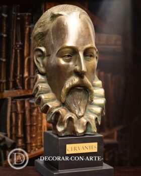 busto de Cervantes Reproduction of a high-quality bust of Cervantes