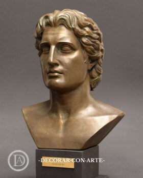 Buste d'Alexandre le Grand. Patine de bronze. 32 cm.