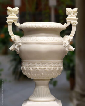 Neoclassical cup. Height 64cm.