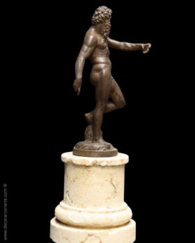 Figura de Hércules patinada en bronce